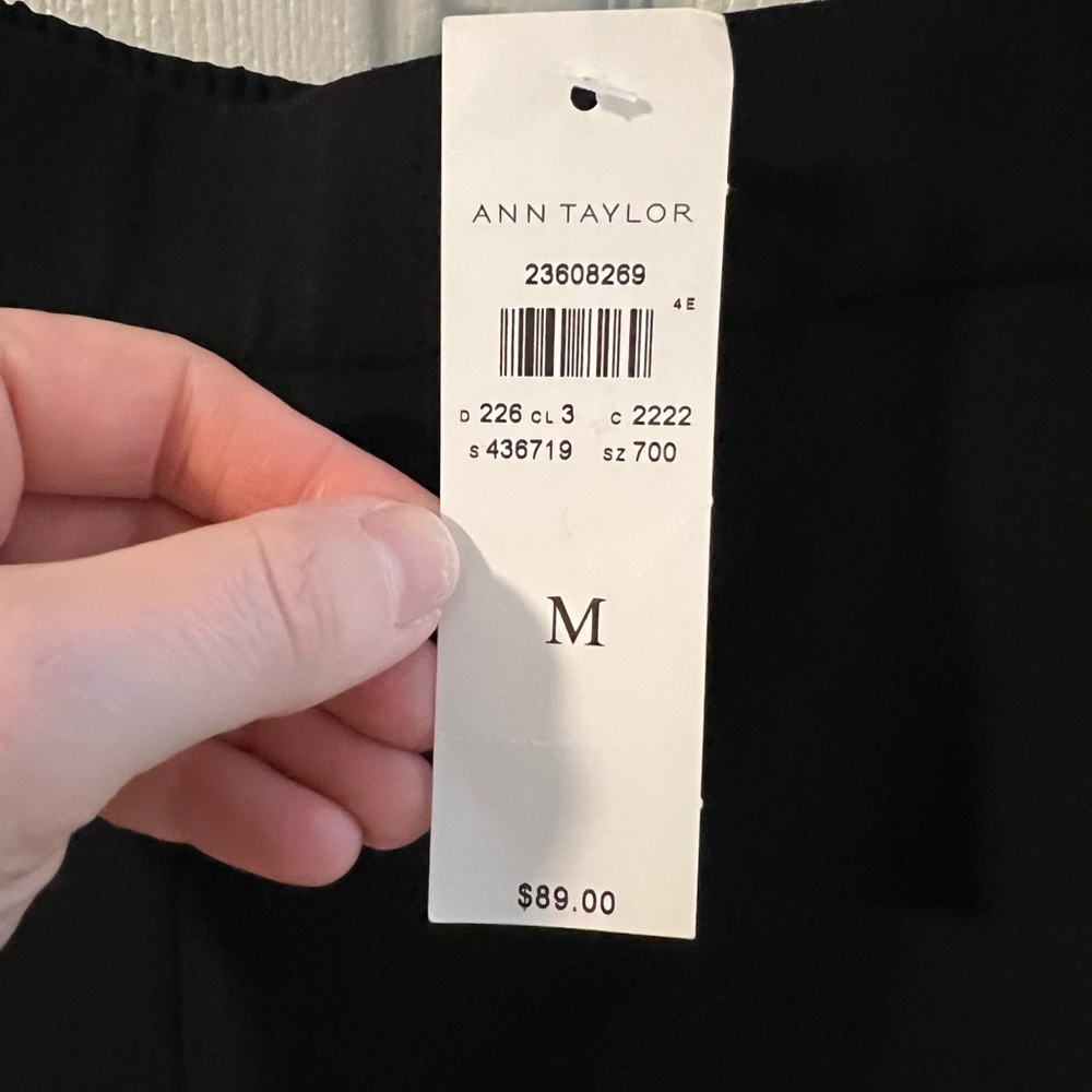 NWT Ann Taylor Black Tuxedo Pull Pants, ankle zipper, size medium - Picture 2 of 9